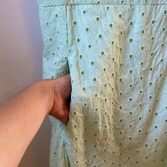 GAP‎ Eyelet Mint Green Dress. Size 6 - Picture 4 of 8